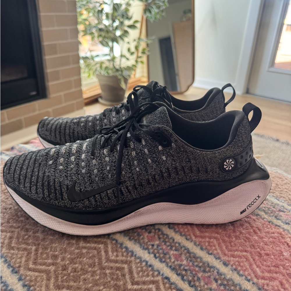 Nike Black and Gray Athletic Shoes
